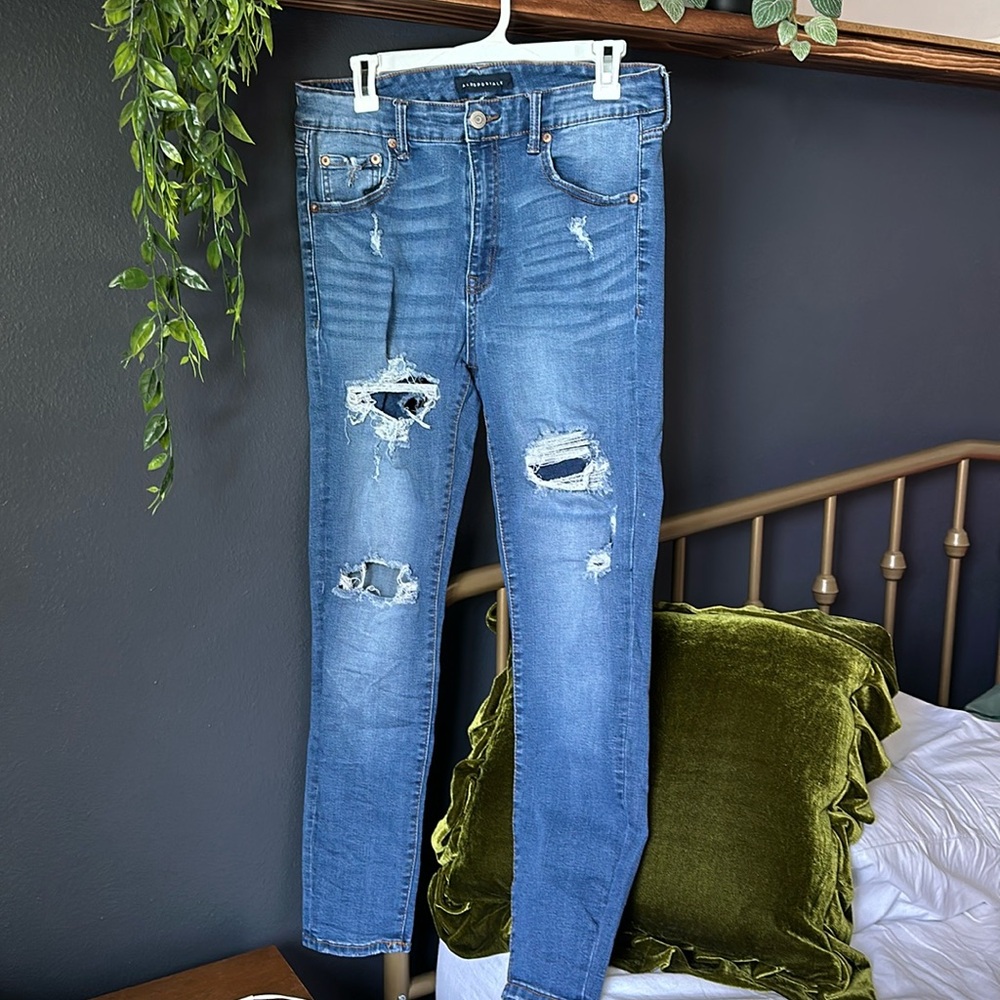 Aeropostale High Rise Jegging Skinny Jean with Distressing 14